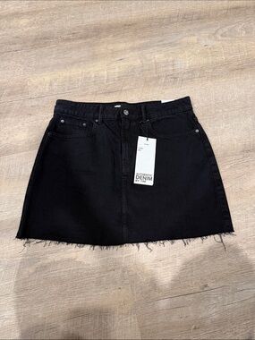 Zara Black Frayed Hem Denim Mini Skirt